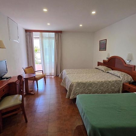 פוארטו דה לה קרוז Hotel Monopol מראה חיצוני תמונה