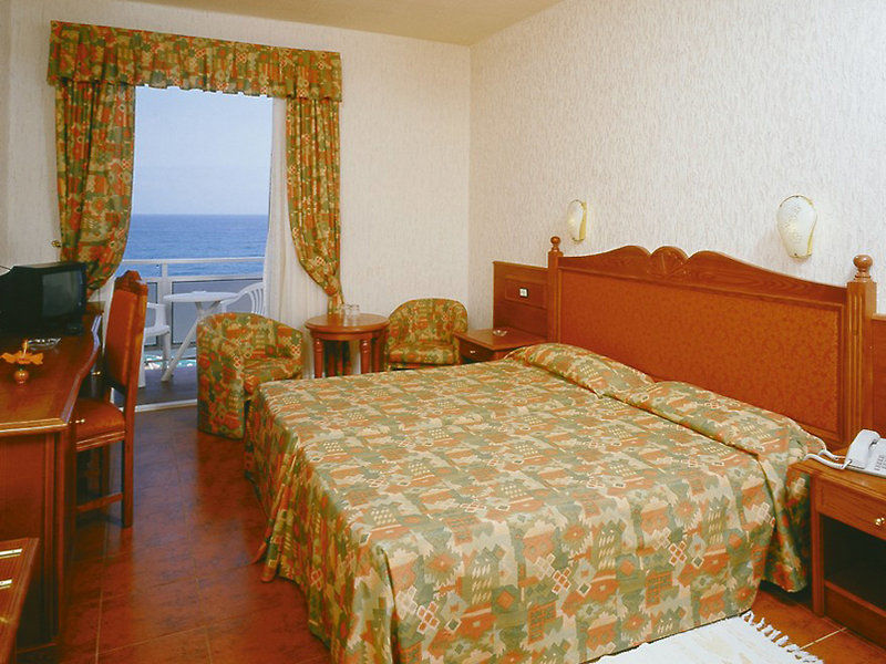 פוארטו דה לה קרוז Hotel Monopol מראה חיצוני תמונה