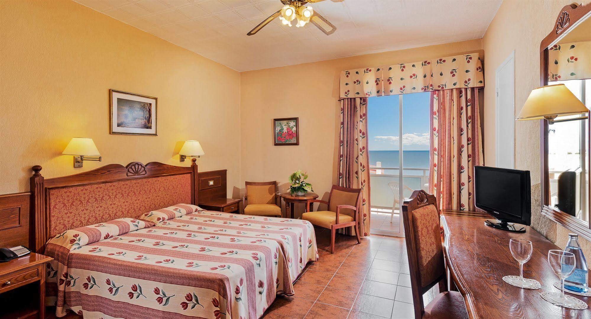 פוארטו דה לה קרוז Hotel Monopol מראה חיצוני תמונה